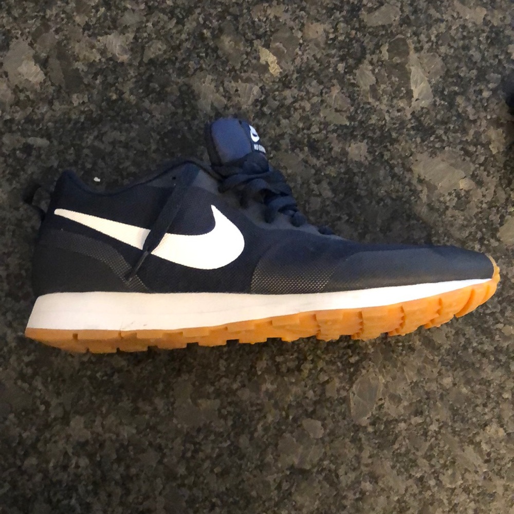 Nike MD Runner 2 Men’s 10.5